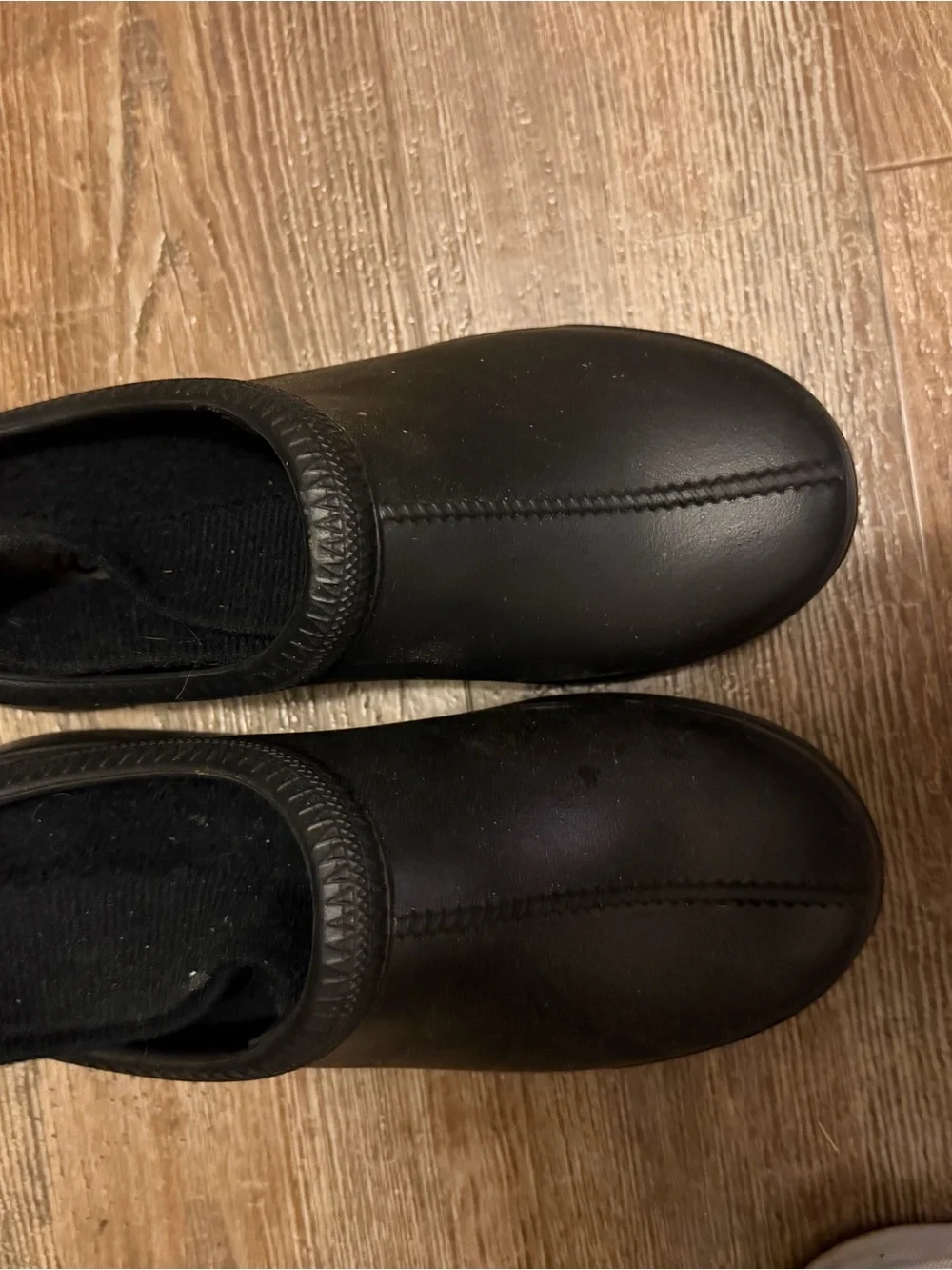 Classic women’s Slip-On Comfort Shoes. UGGs